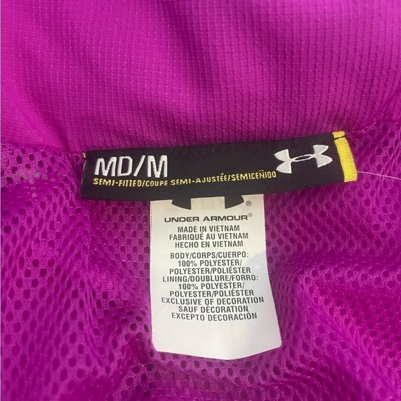 Under Armour Magenta Zip Up Wind Breaker Size Medium - Picture 3 of 3